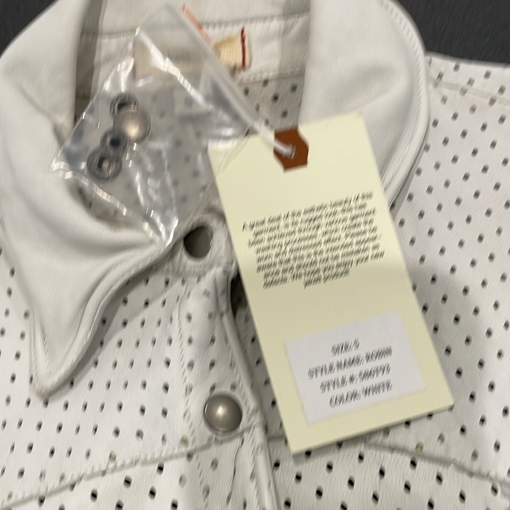 Jackett  leather NWT Perforated unlined shirt wire sewn in collar and cuffs - Picture 2 of 5